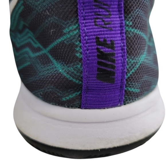 Nike Womens Green and White Activewear Running Shoes Size 8.5 - Picture 7 of 14